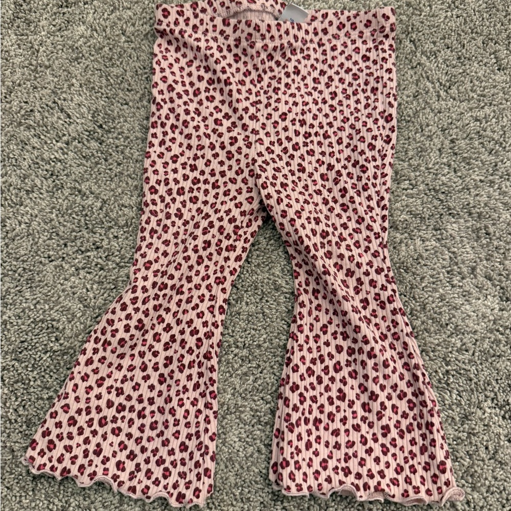 Old Navy Pink Leopard Ribbed Flare Leggings